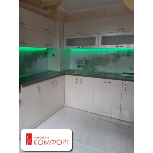 Реализиран проект на кухня с LED осветление Реализиран проект на кухня с LED осветление